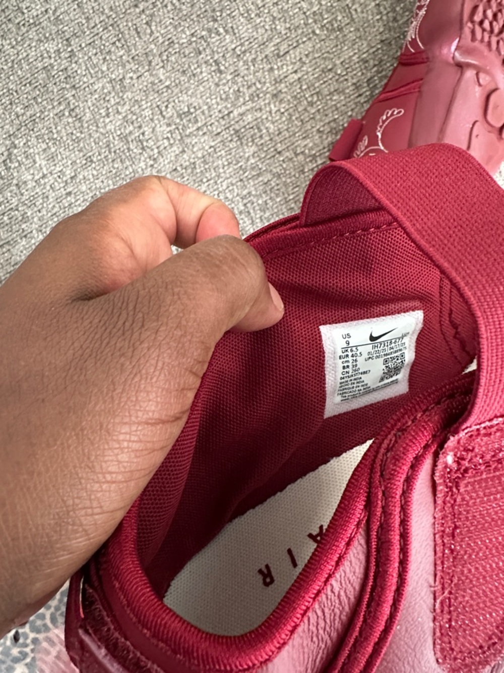 Botanical Nike air rift sneakers in burgundy - Picture 5 of 5